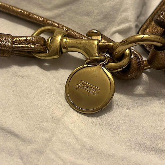 COACH vintage stripe wristlet has some ink marks in the inside see pictures - Picture 14 of 14